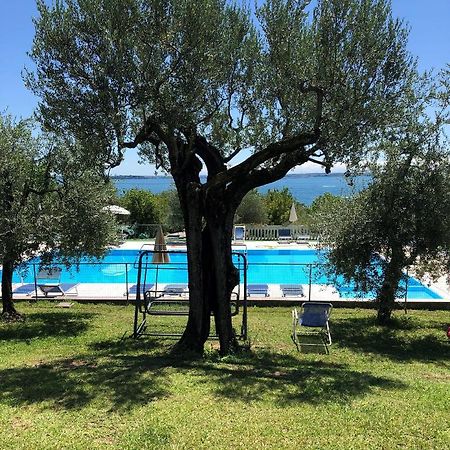 Villa Molino Moniga del Garda ภายนอก รูปภาพ