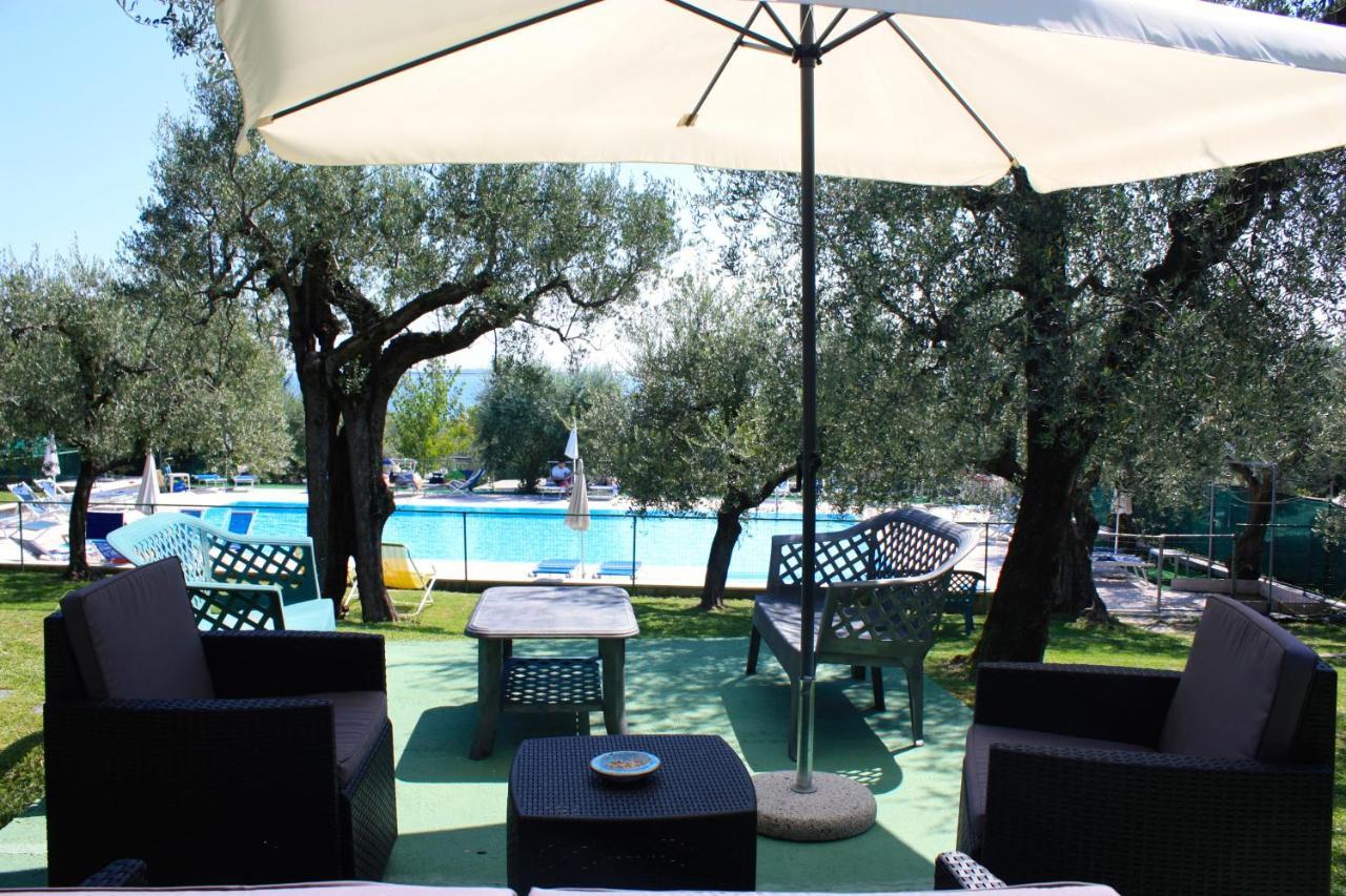 Villa Molino Moniga del Garda ภายนอก รูปภาพ