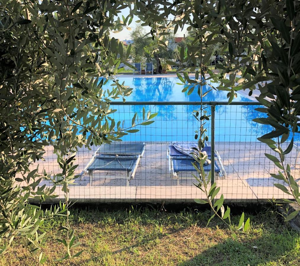 Villa Molino Moniga del Garda ภายนอก รูปภาพ